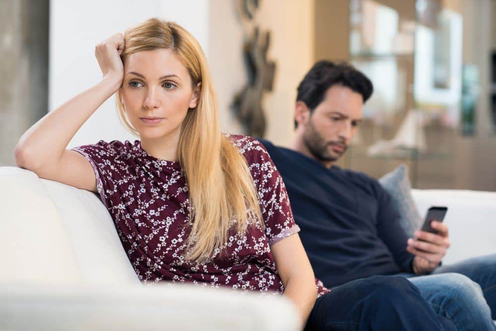 man ignoring woman 3