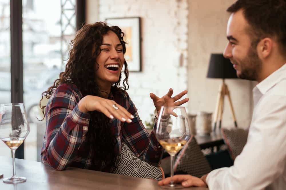 woman talking with her boyfriend