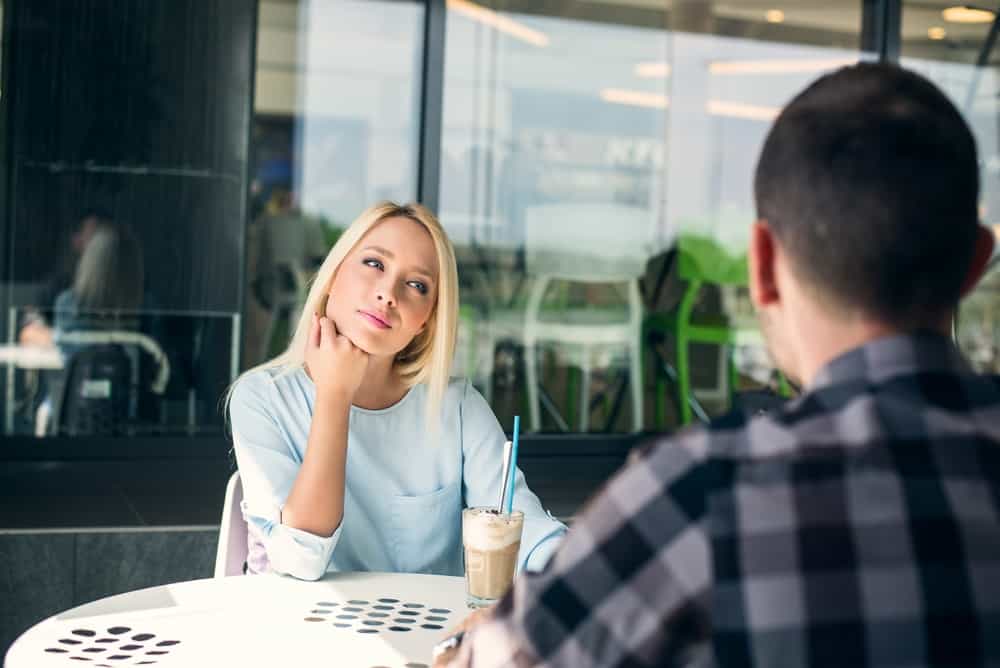 woman on a first date