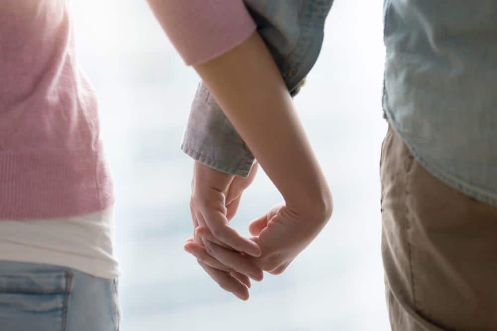 couple holding their hands